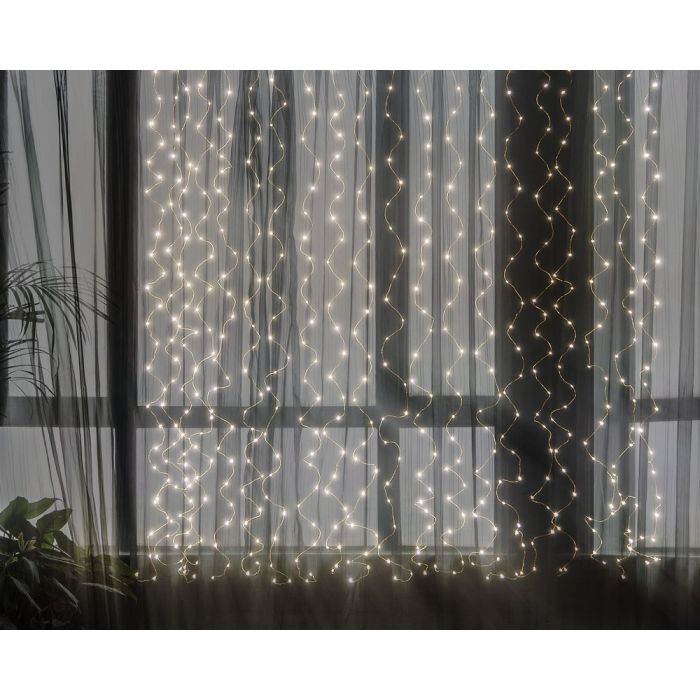 Finnlumor Gaismas aizskars 400LED/20x2m, silti balta