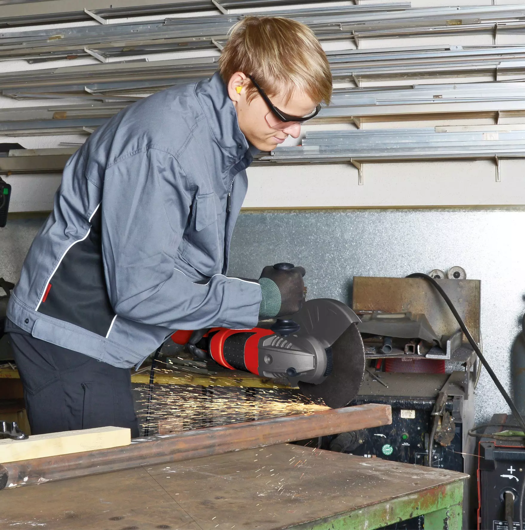 Einhell elektr. leņķa slīpmašīna TE-AG 2000W - Image 2
