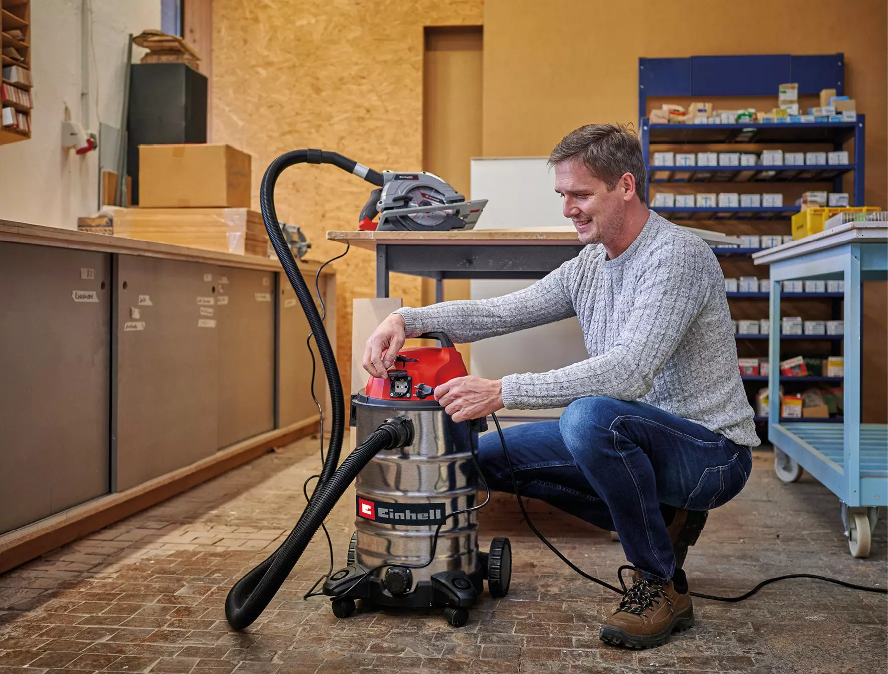 Einhell putekļu sūcējs TC-VC 3055 SA - Image 3